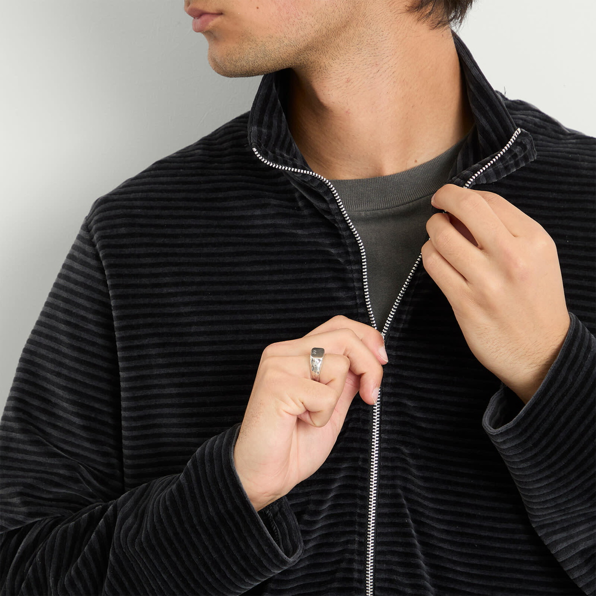 TwoJeys Men's Elongated Ring in Silver