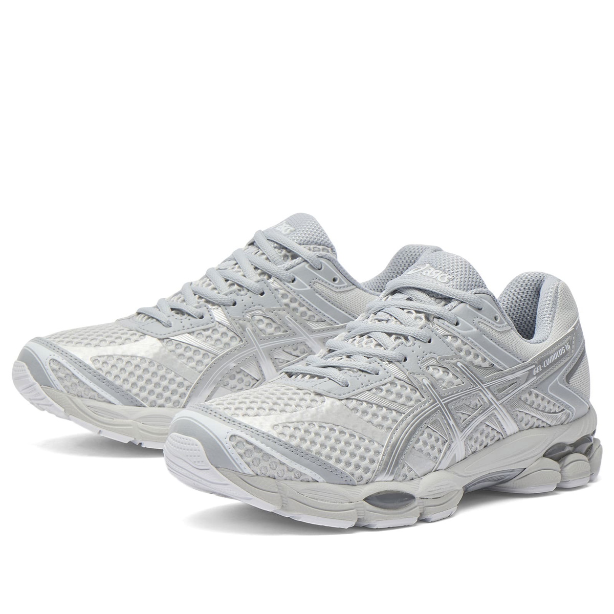 Asics GEL-CUMULUS 16 Sneaker in Glacier Grey/Pure Silver