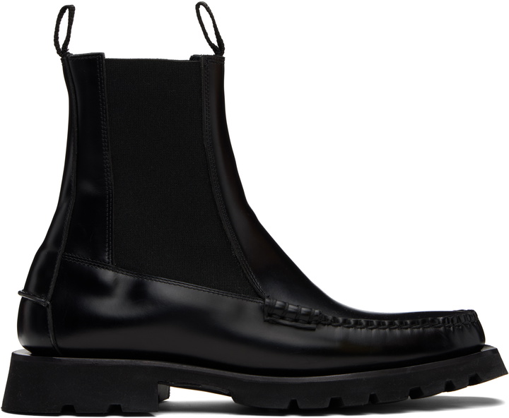 Photo: HEREU Black Alda Chelsea Boots