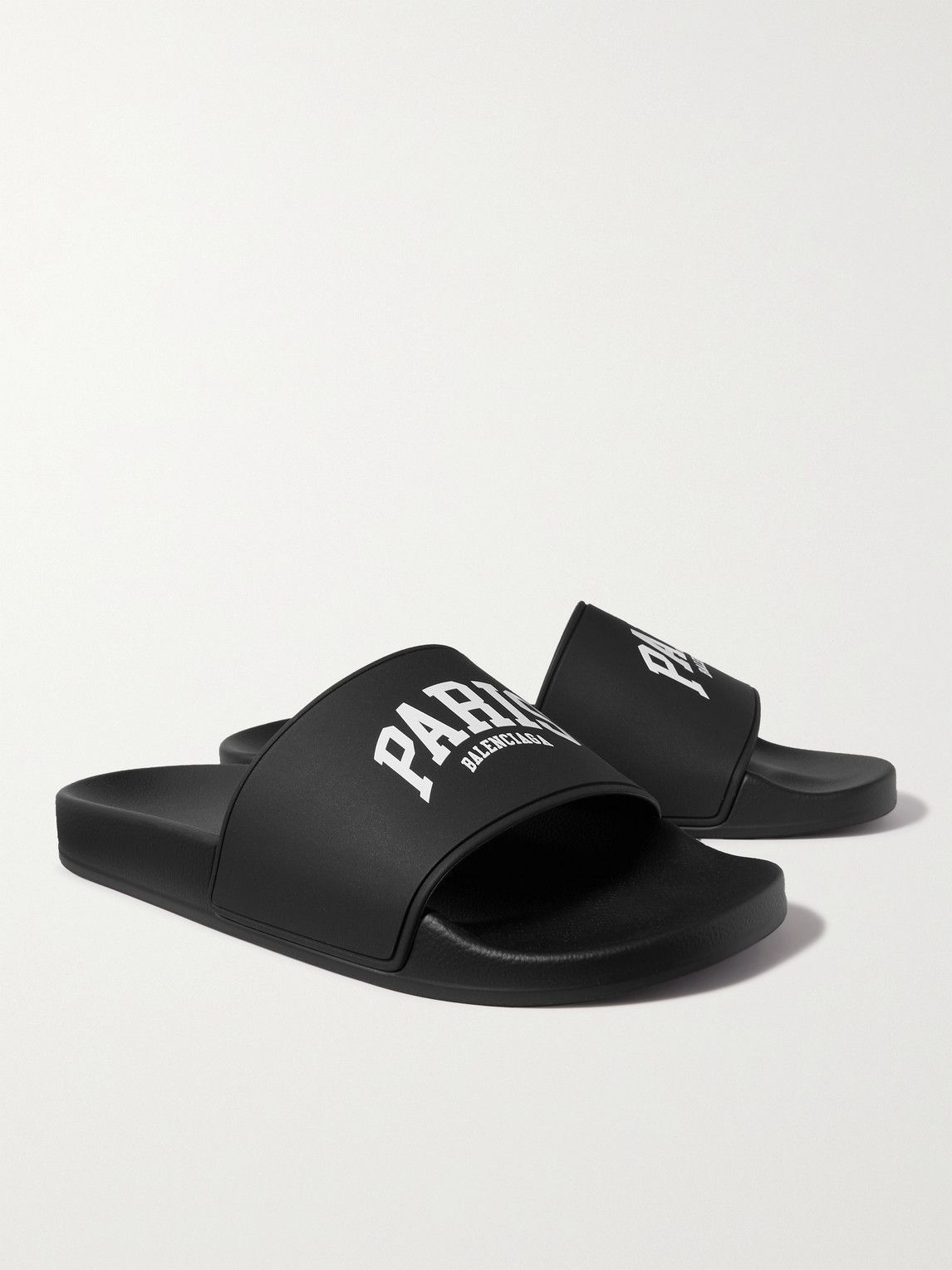 Balenciaga discount logo slippers