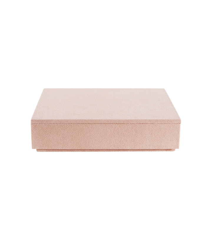 Photo: Michaël Verheyden Suede and wooden letterbox