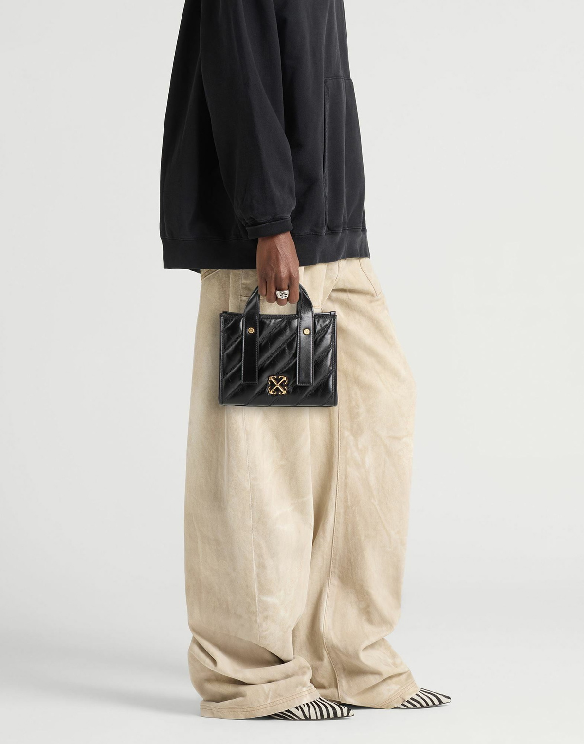 Off-white Womens Handbag in Black