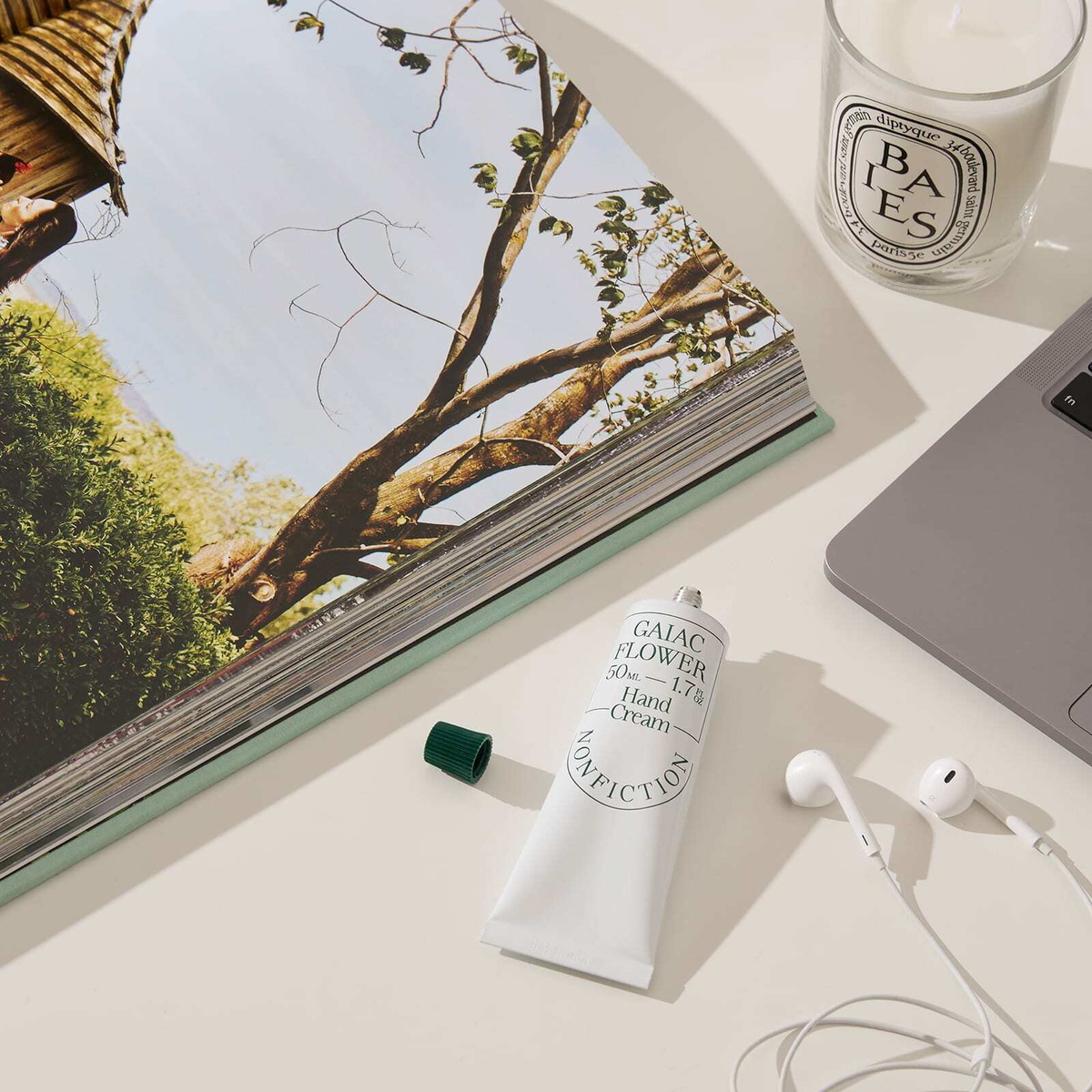 Nonfiction Gaiac Flower Hand Cream 