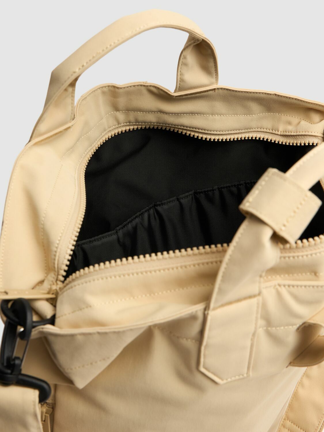 Carhartt【日常使いに最適なサイズ感☆Balto Bag】 Carhartt【日常使いに最適なサイズ感☆Balto Bag】