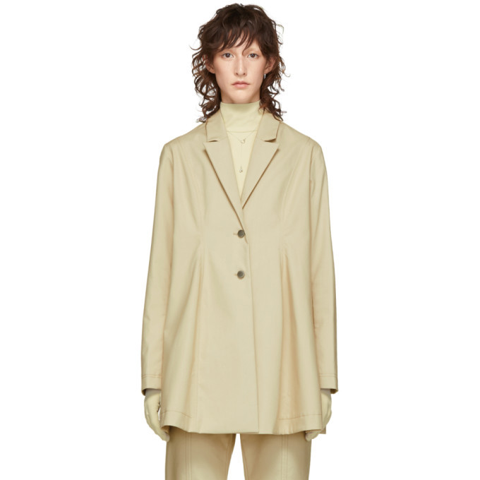 Photo: Ovelia Transtoto Beige Worker Coat