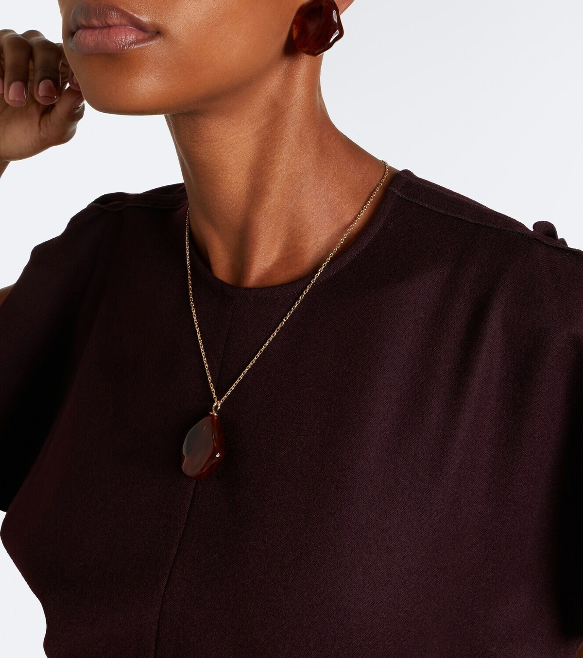 Victoria Beckham Ambra gold-plated pendant necklace