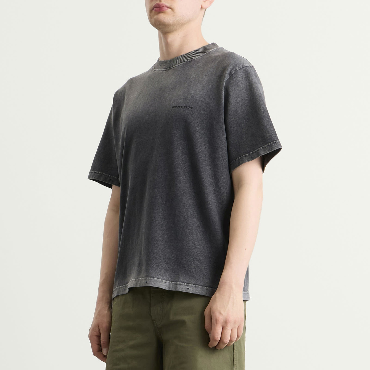 Bram's Fruit Men's Distressed Big Lemon Outline T-Shirt in Shadow Black