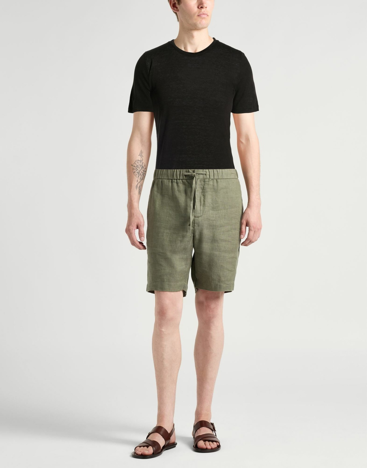 120% Lino Mens T-shirt in Black