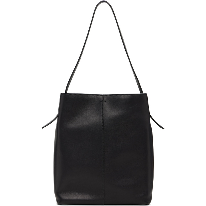 Photo: Métier Black Tilt 22 Tote