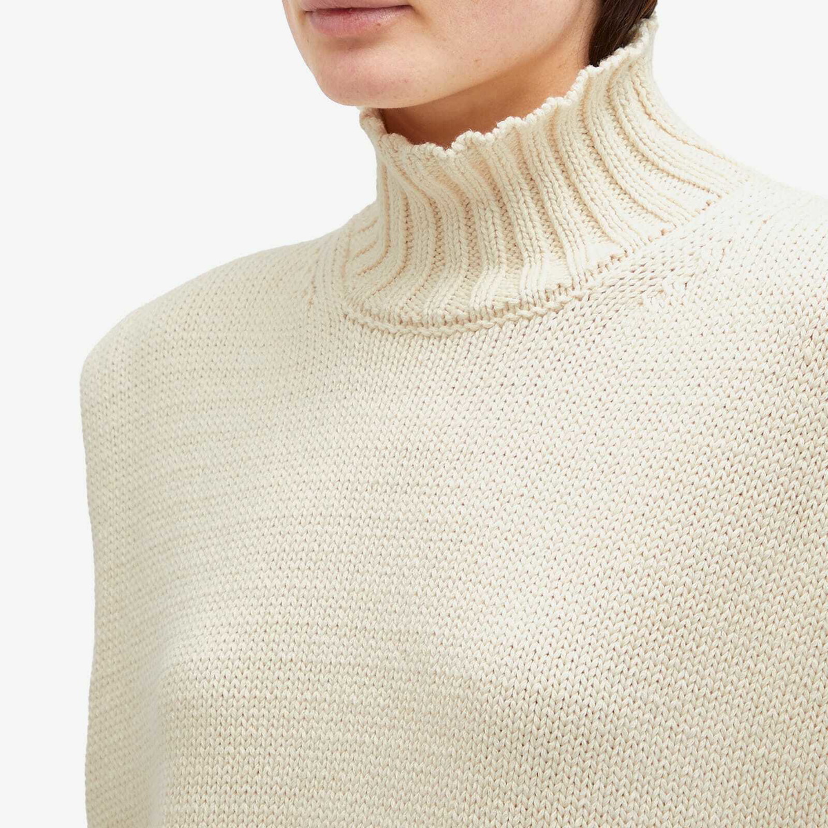 Róhe Women's Cashmere Sleeveless Turtleneck in Cream