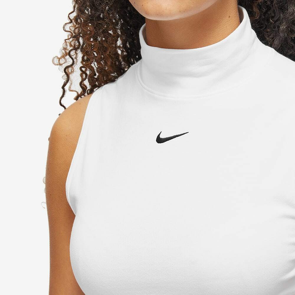 Nike Women s Essentials Short Sleeve Mock Neck in White Black