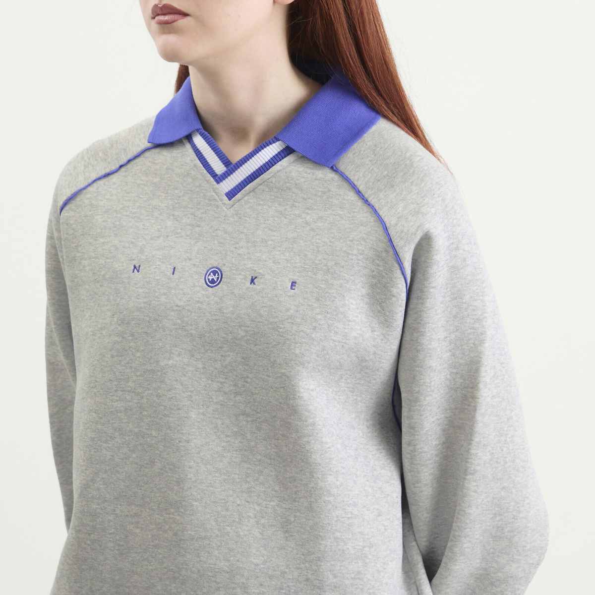 Nike Women's NSW Phoenix Polo Top in Pure Platinum/Htr/Lapis