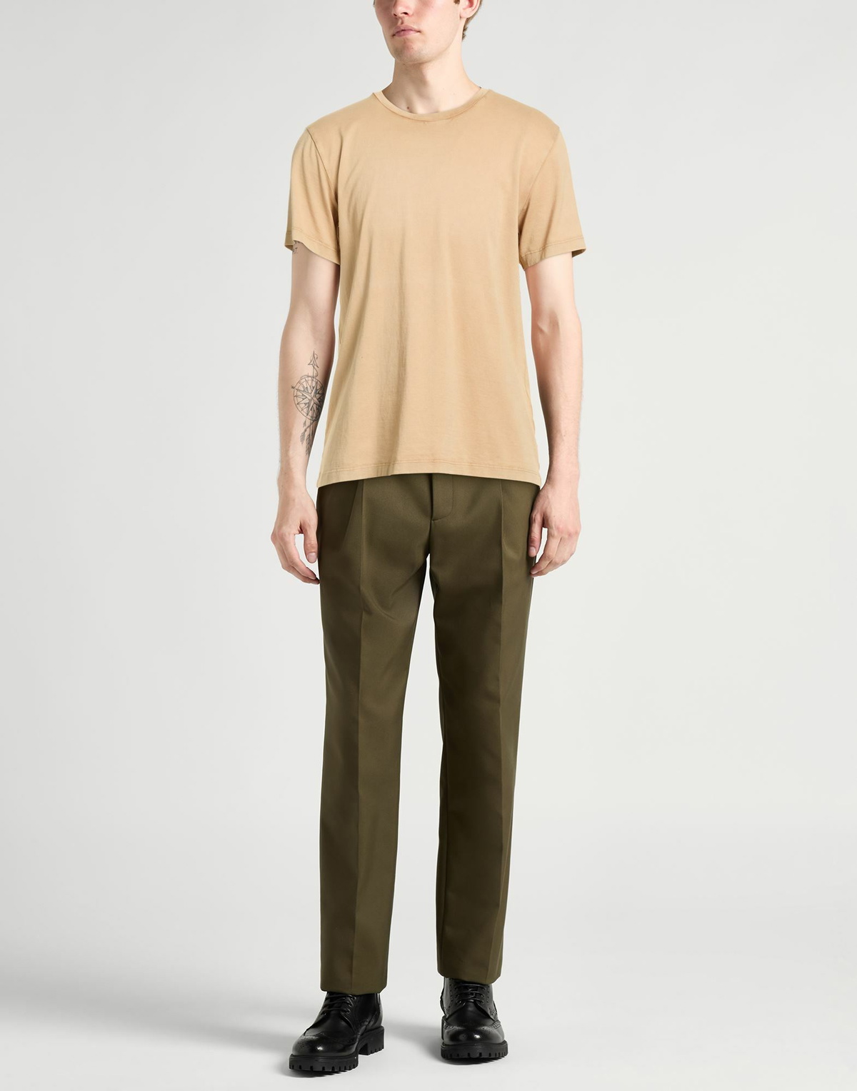 Roberto Collina Mens T-shirt in Beige