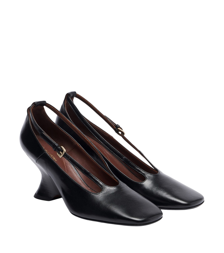 Photo: Dries Van Noten Leather pumps