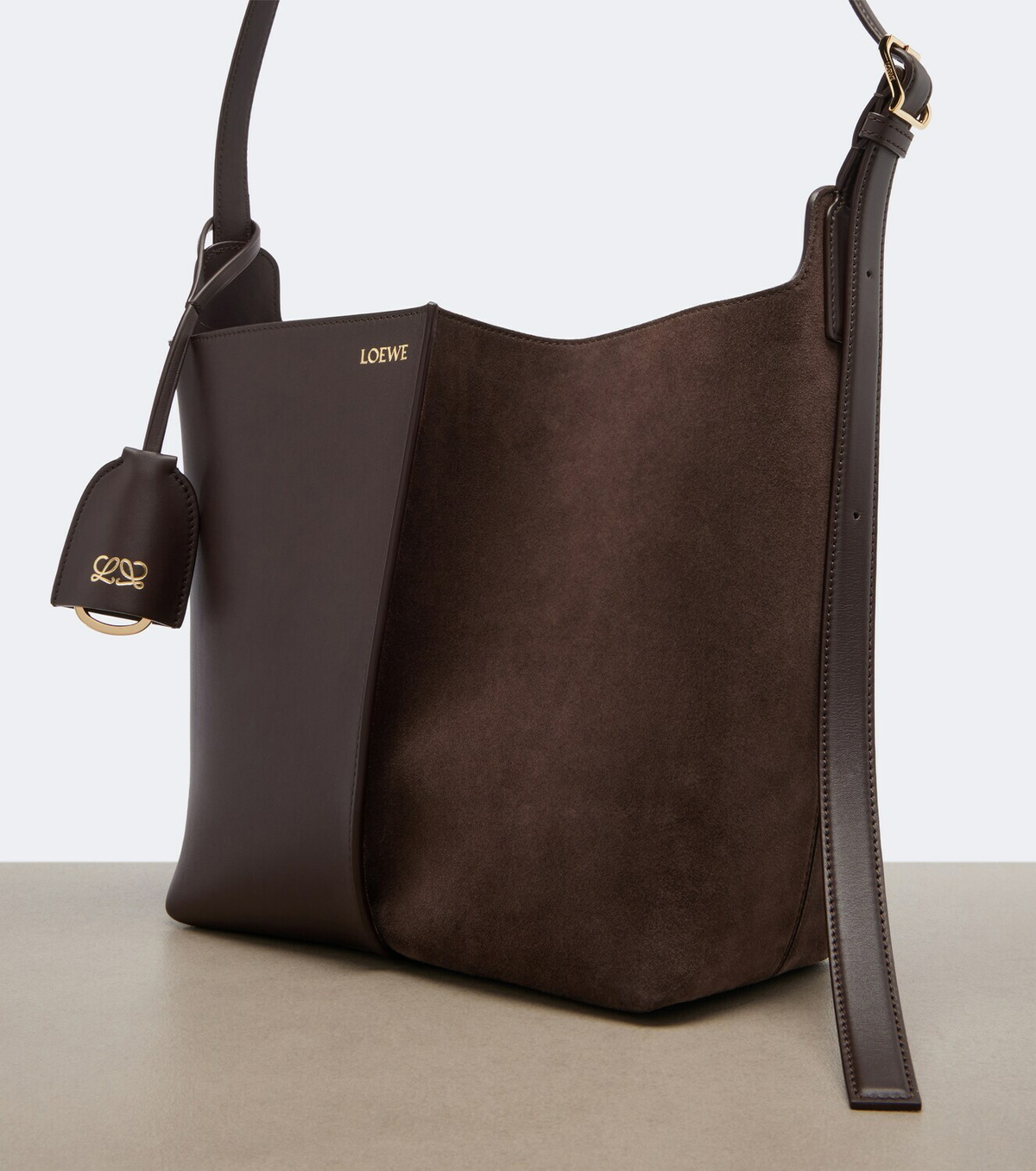Loewe Bilbao Medium leather bucket bag