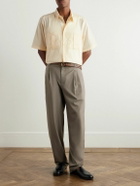De Bonne Facture - Straight-Leg Pleated Linen Trousers - Green