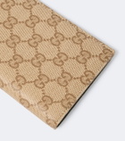 Gucci Gucci Essence Classic GG canvas passport holder