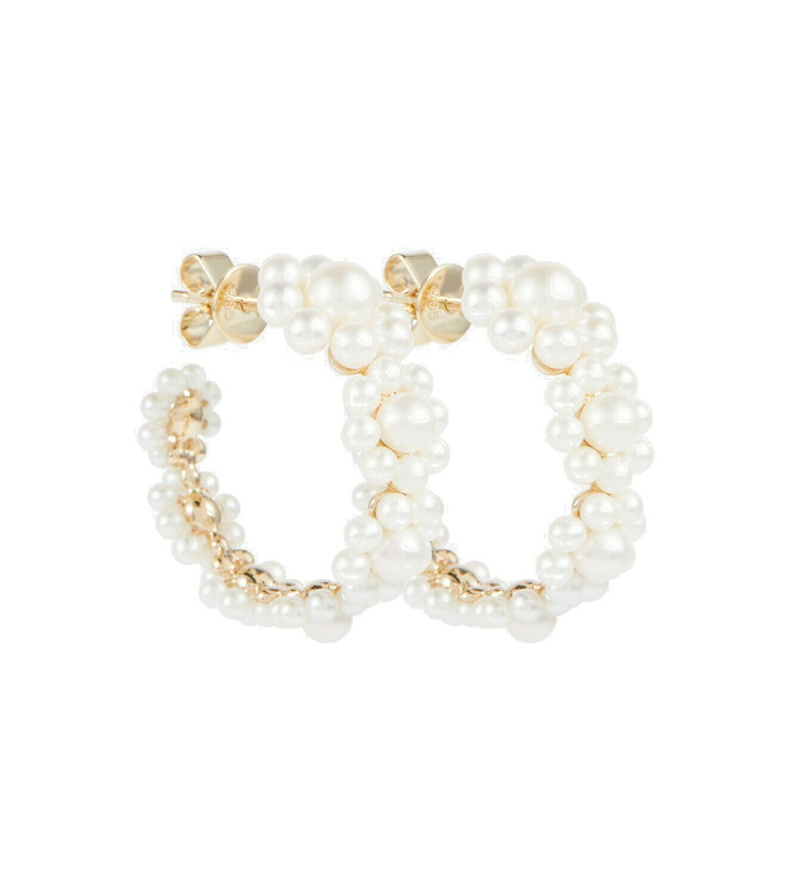 Photo: Sophie Bille Brahe - Jardin Boucle 14kt gold earrings with freshwater pearls