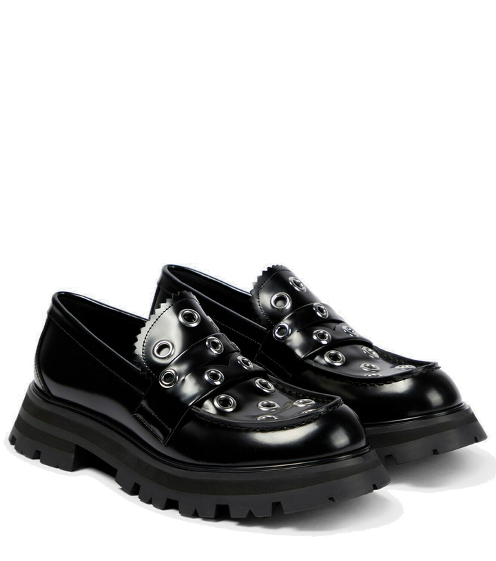 Photo: Alexander McQueen - Wander embellished leather loafers