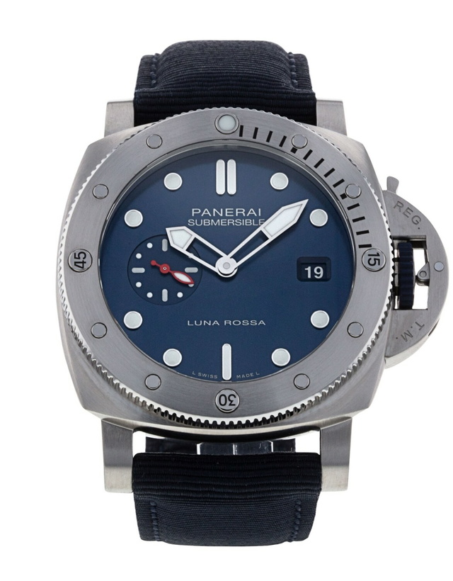 Photo: Panerai Submersible QuarantaQuattro PAM01391