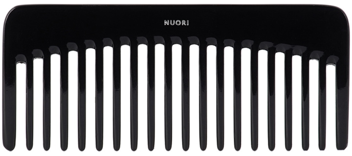 Photo: NUORI Black Detangling Comb