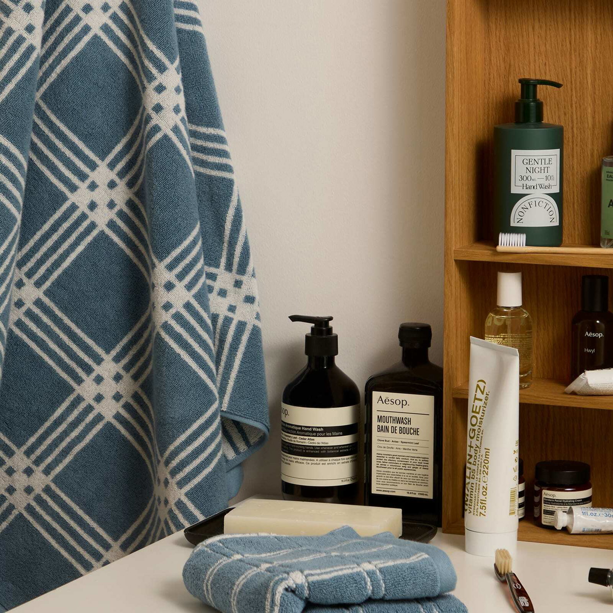 Baina Frisa Pool Towel in Celeste/Chalk 