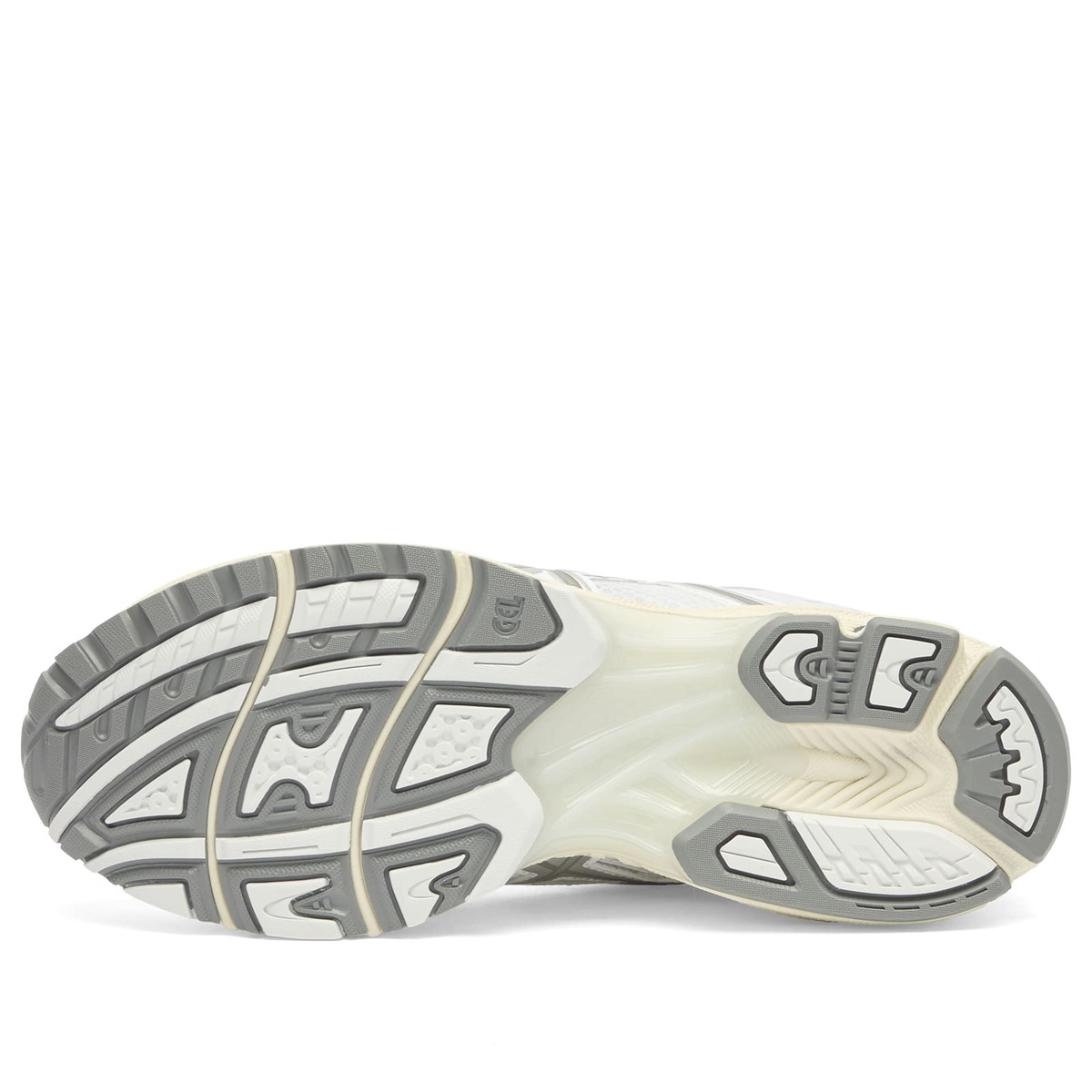 Asics Gel-Nimbus 10.1 Sneakers in White/Airy Blue
