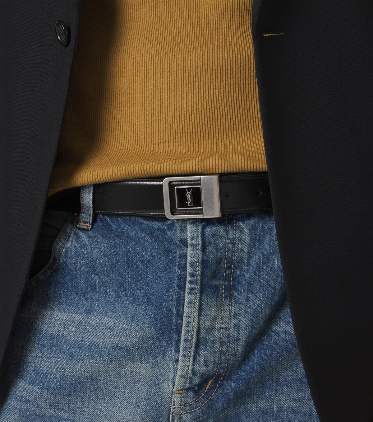 Saint Laurent La 66 leather belt
