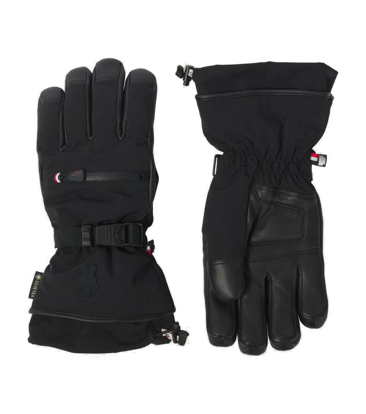 Photo: Moncler Grenoble Leather-trimmed ski gloves