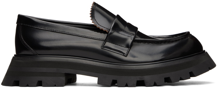 Photo: Alexander McQueen Black Wander Loafer