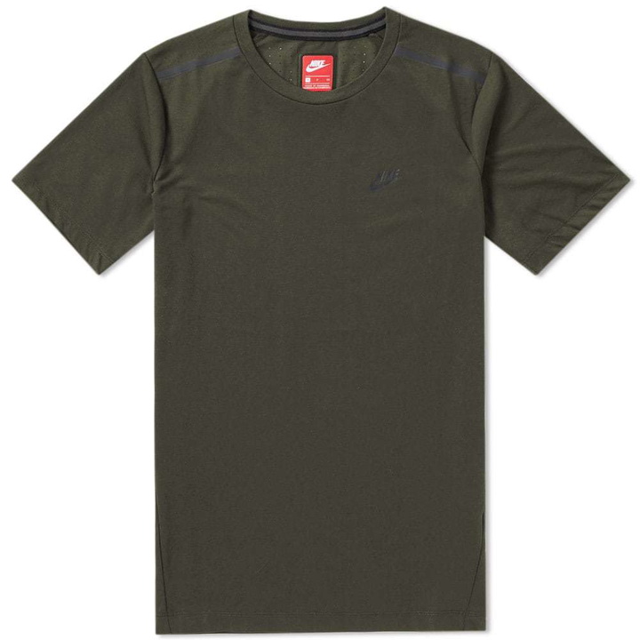 Photo: Nike Bonded Tee Green