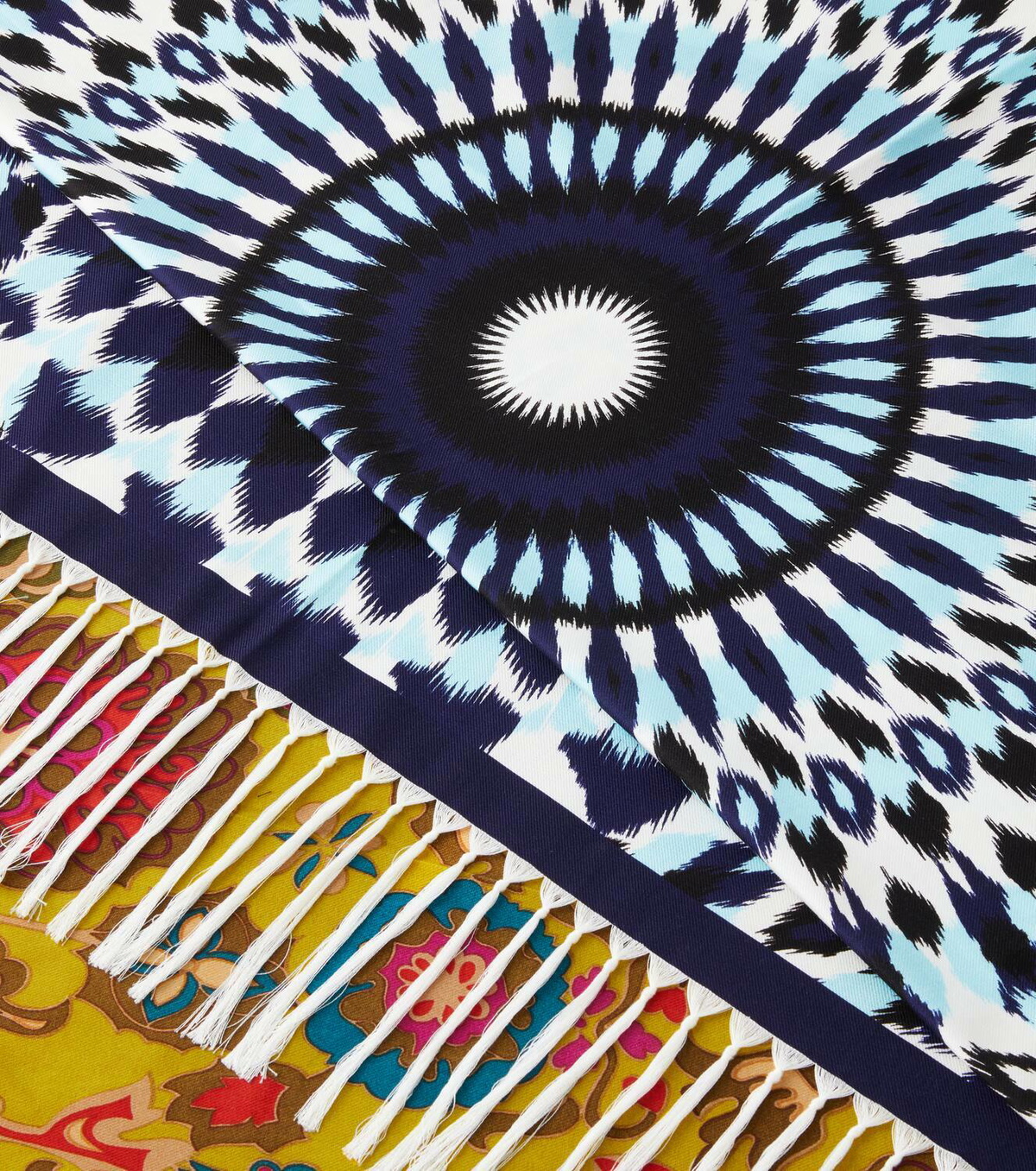 VALENTINO ◇ Printed Cotton Beach Towel Printed cotton beach towel in multicoloured - Valentino