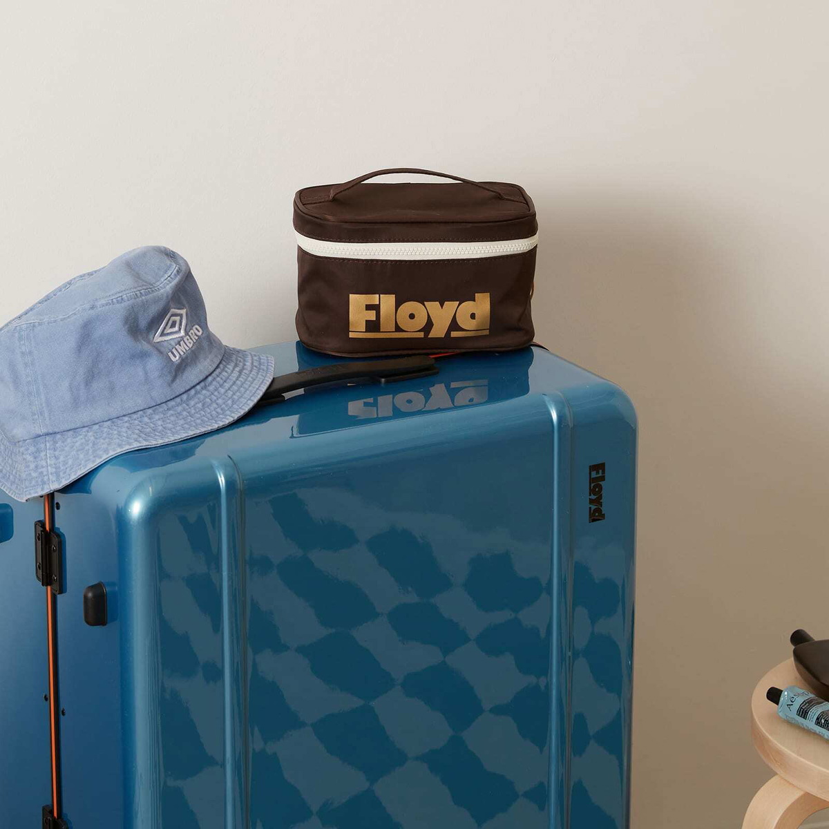 Floyd Travel Kit in Bronco Brown 