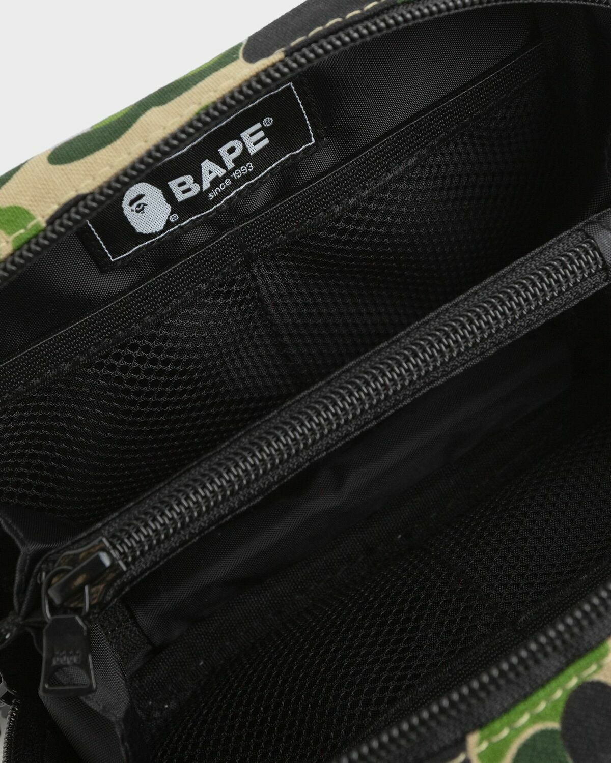 A Bathing Ape Abc Camo Gadget Pouch Green Messenger & Crossbody 