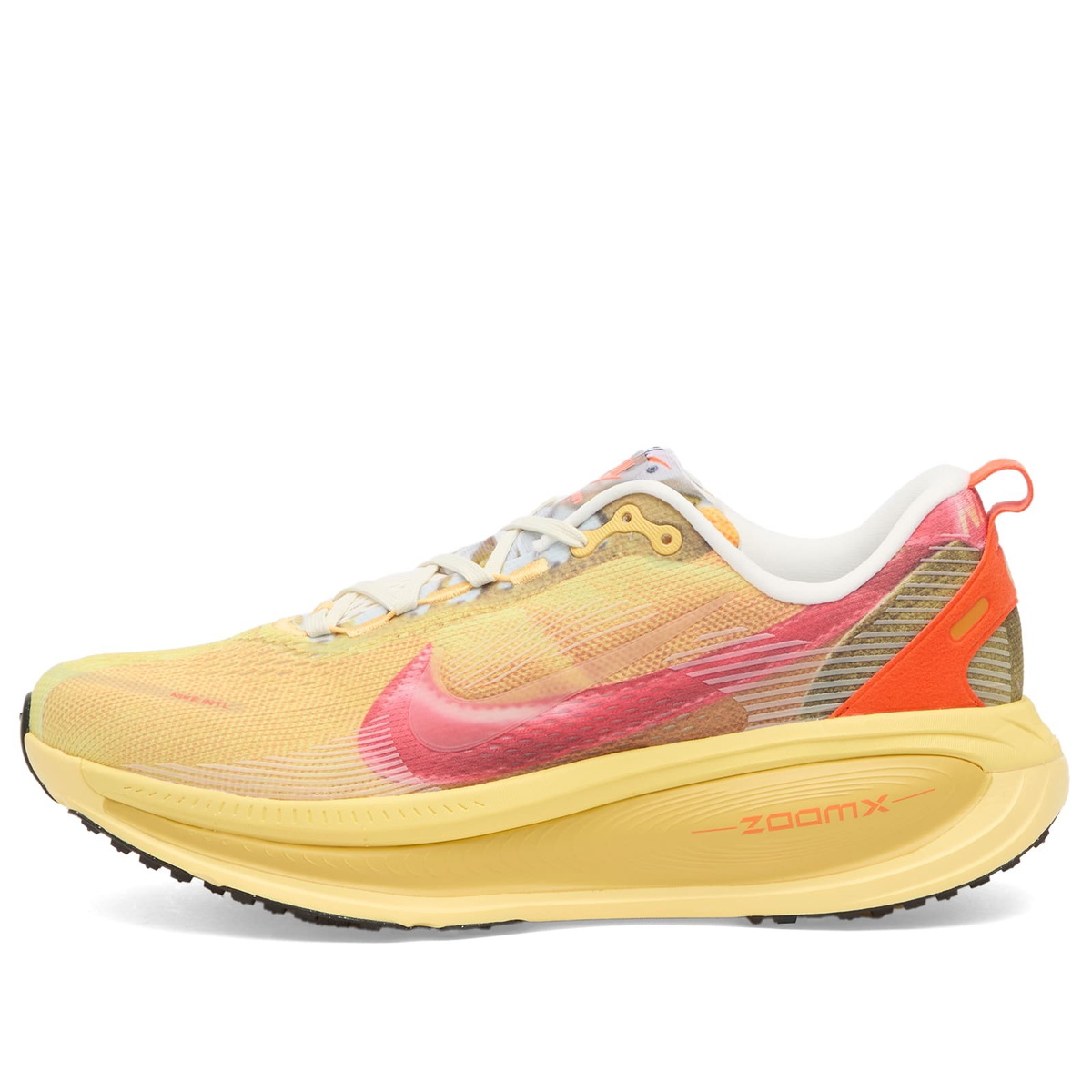 Nike Men's Running Vomero 18 Se Sneaker in Clear/Vivid Sulfur