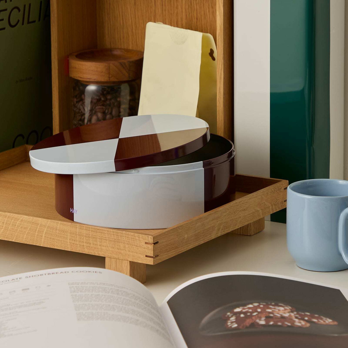 HAY Tin Container - Round in Burgundy/Ice Blue 