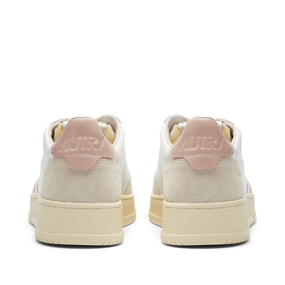 Autry Women's Medalist Low Sneakers in White/Gold