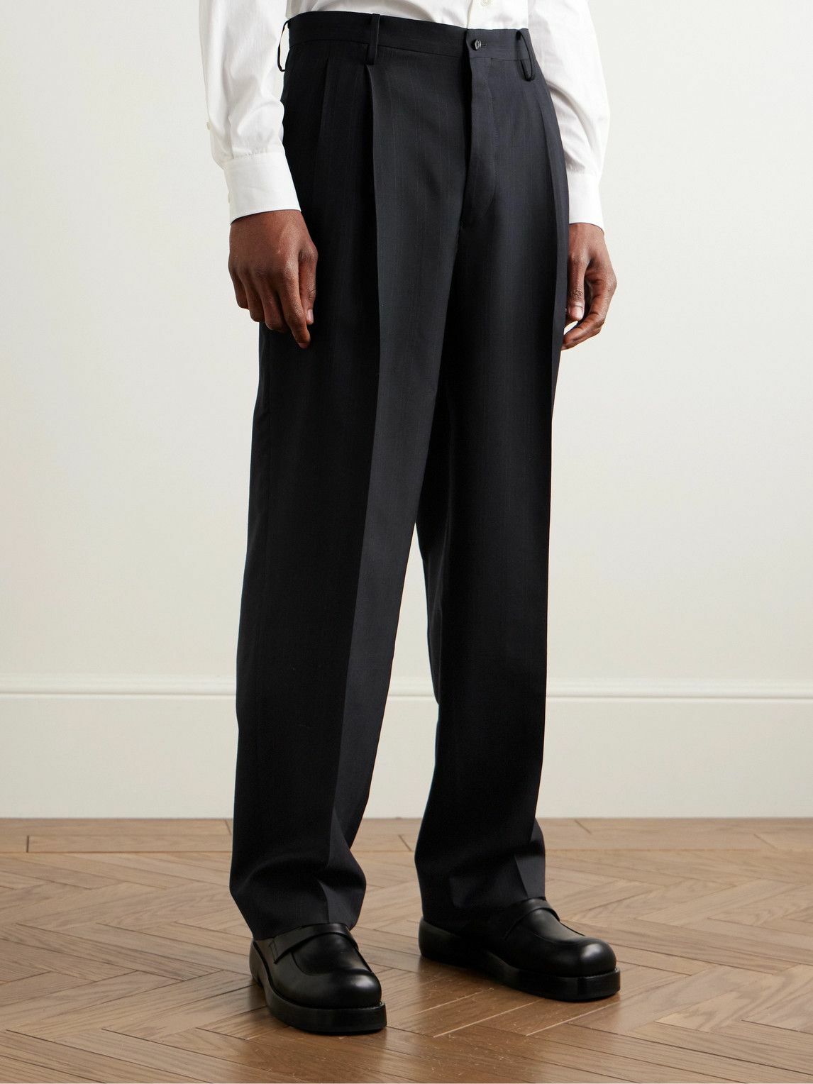 Kaptain Sunshine - Shoecut Straight-Leg Pleated Pinstriped Wool and Silk-Blend Twill Trousers - Black