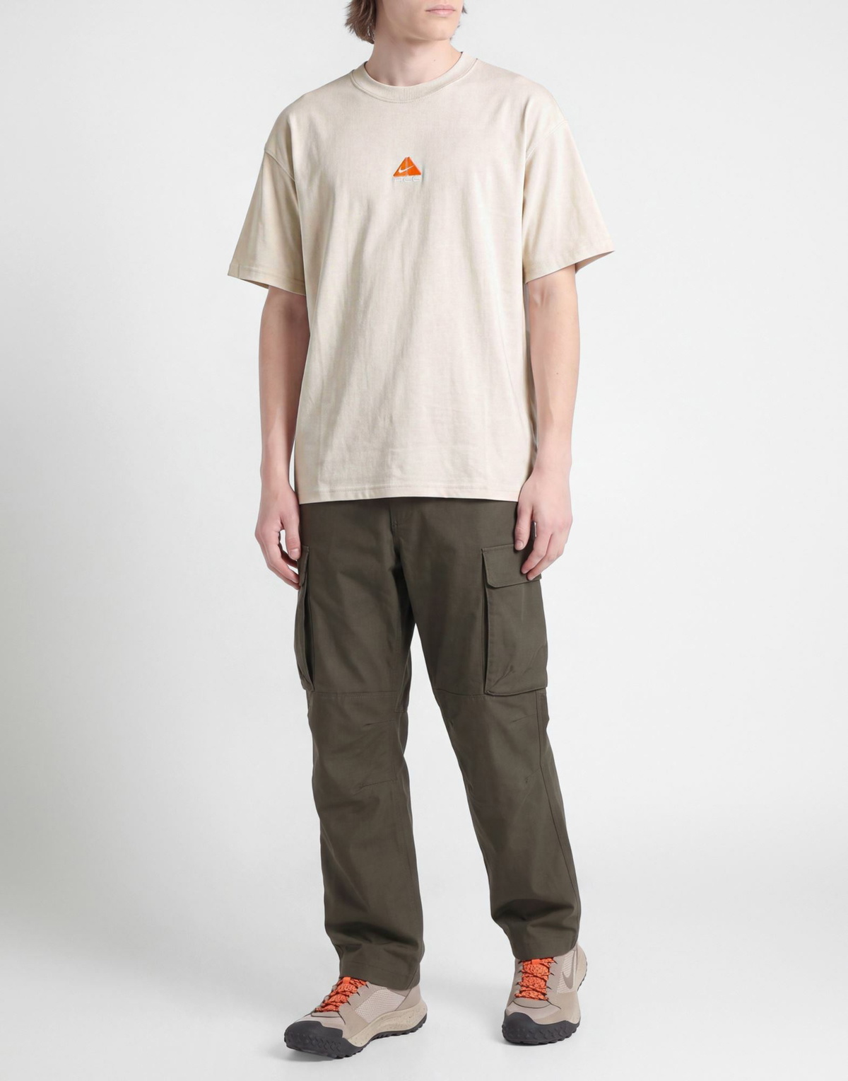 Nike Mens T-shirt in Beige