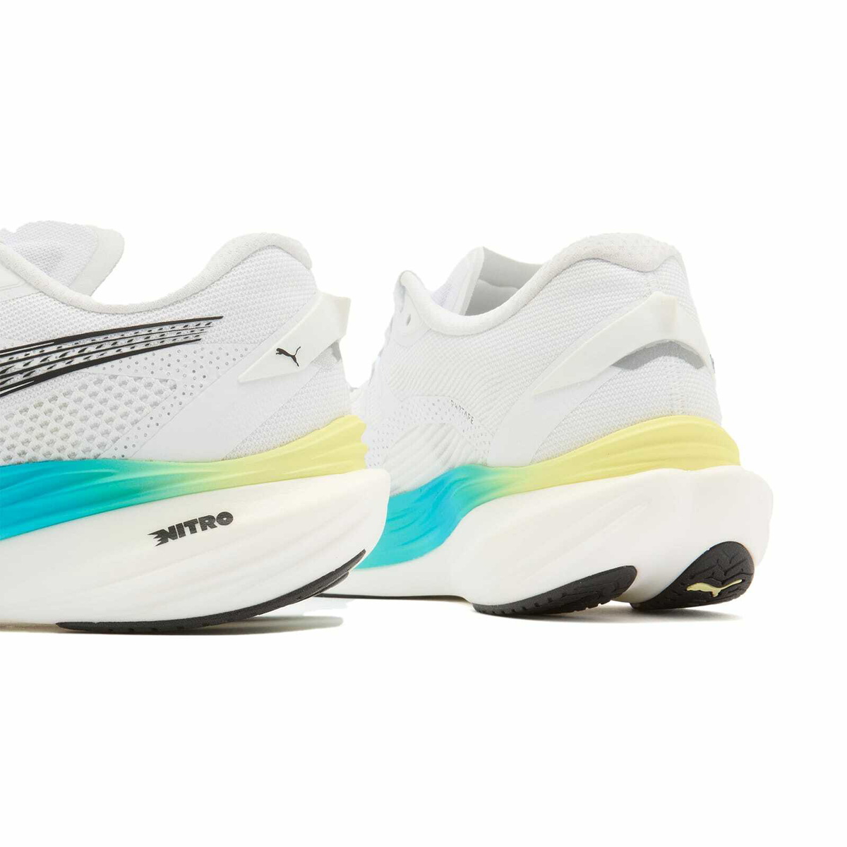 Puma Deviate NITRO 3 Sneaker in White/Mint Melt