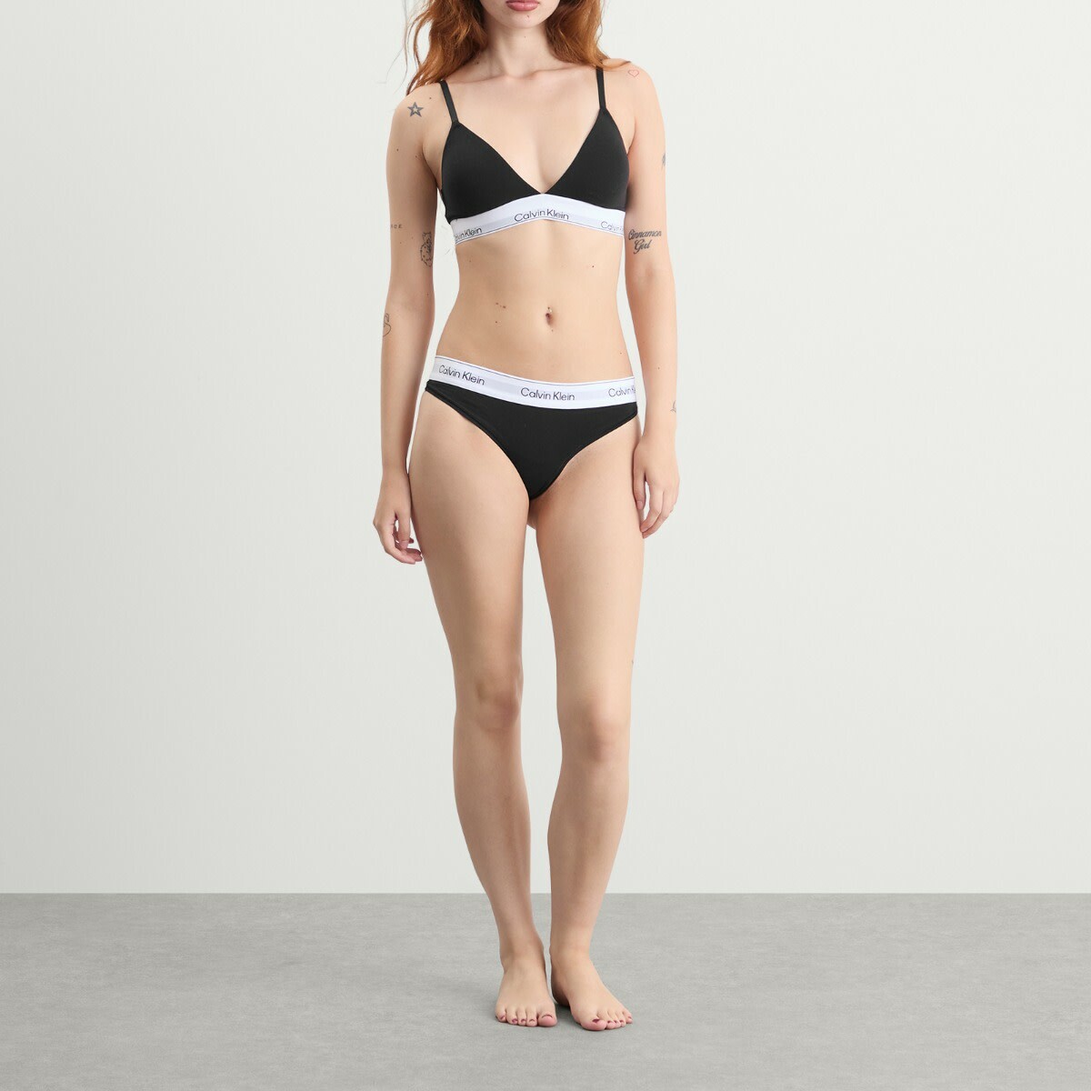 Calvin Klein Women's Icon Thong in Black