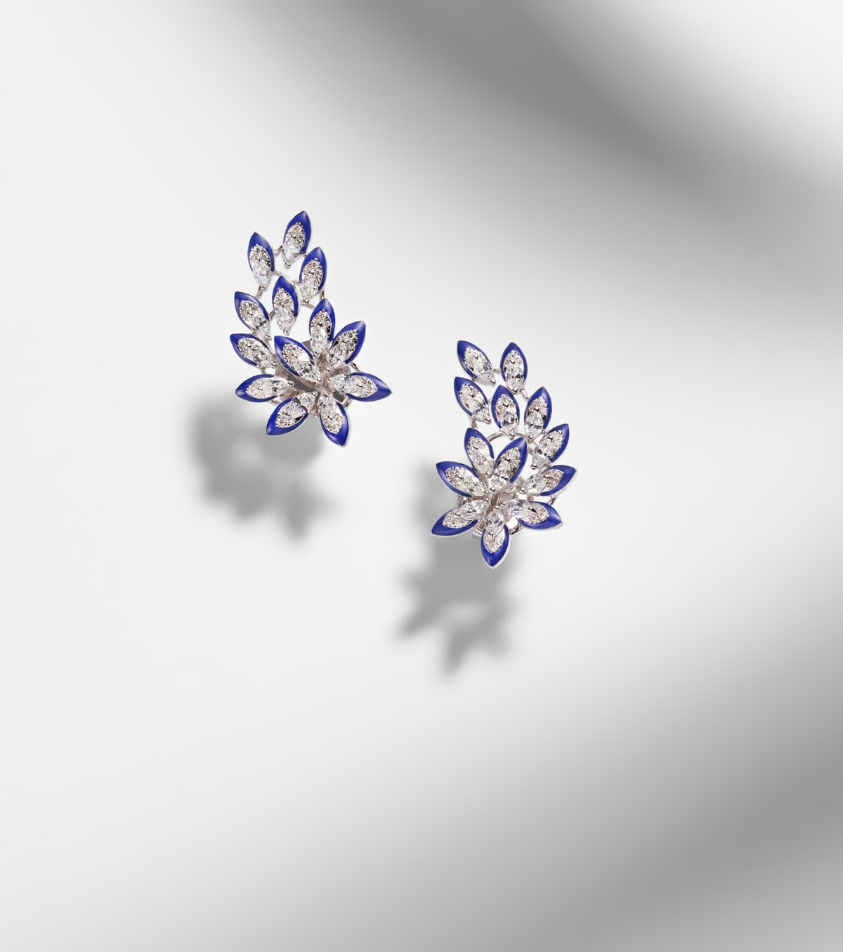 Kamyen Petal 18kt white gold earrings with diamonds