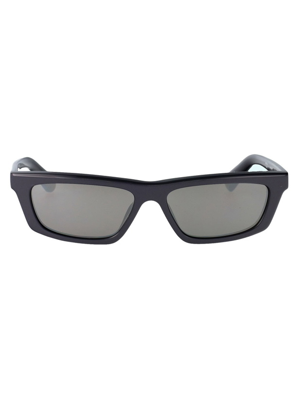 Photo: Jacquemus Trapezi Sunglasses