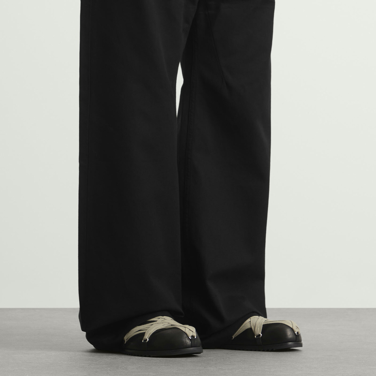 Rick Owens Men's Megalace Slip On Mule in Black