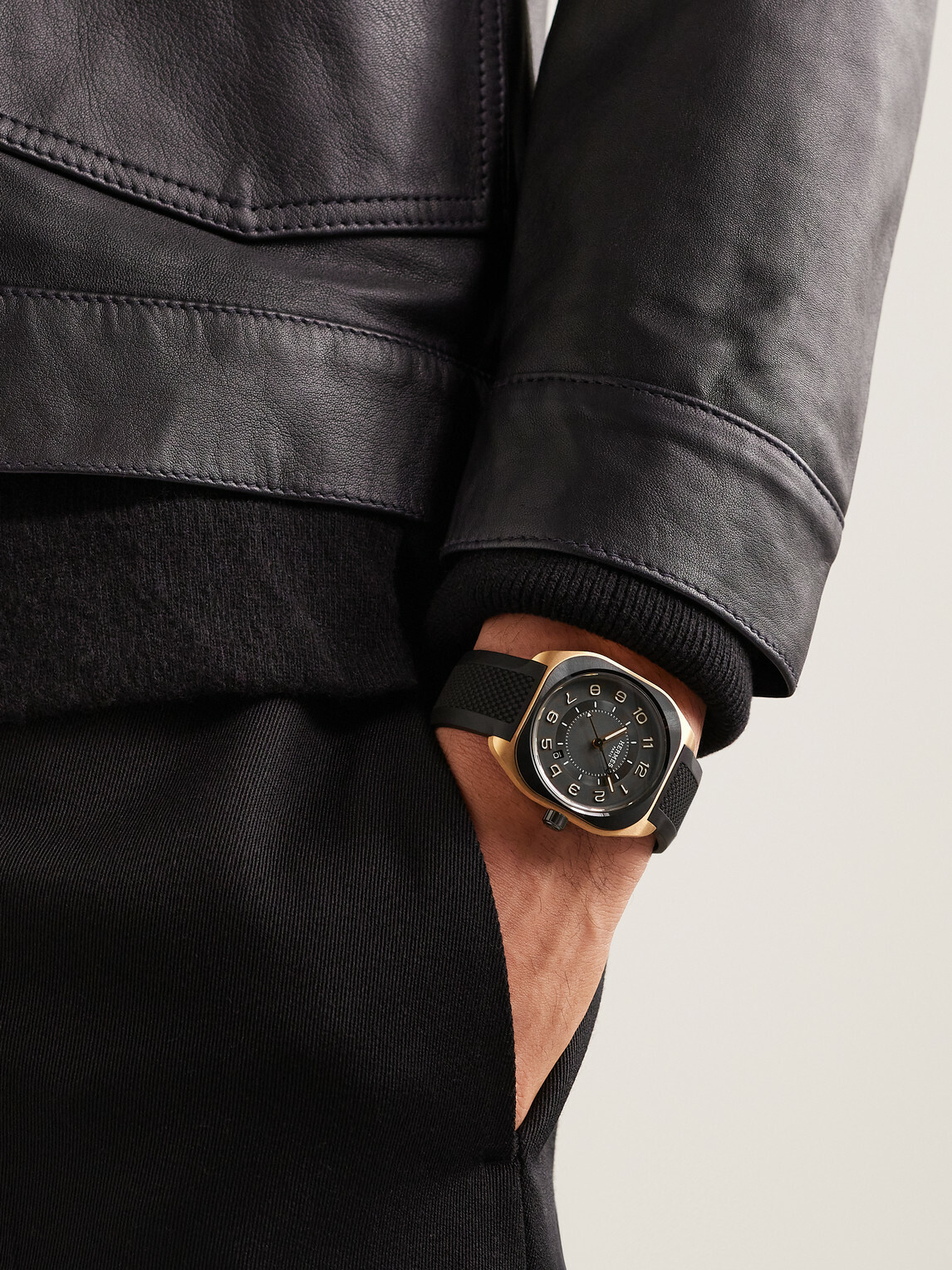 Hermès Timepieces - H08 Automatic 39mm DLC-Coated Titanium, Rose Gold and Rubber Watch, Ref. No. 060124WW00