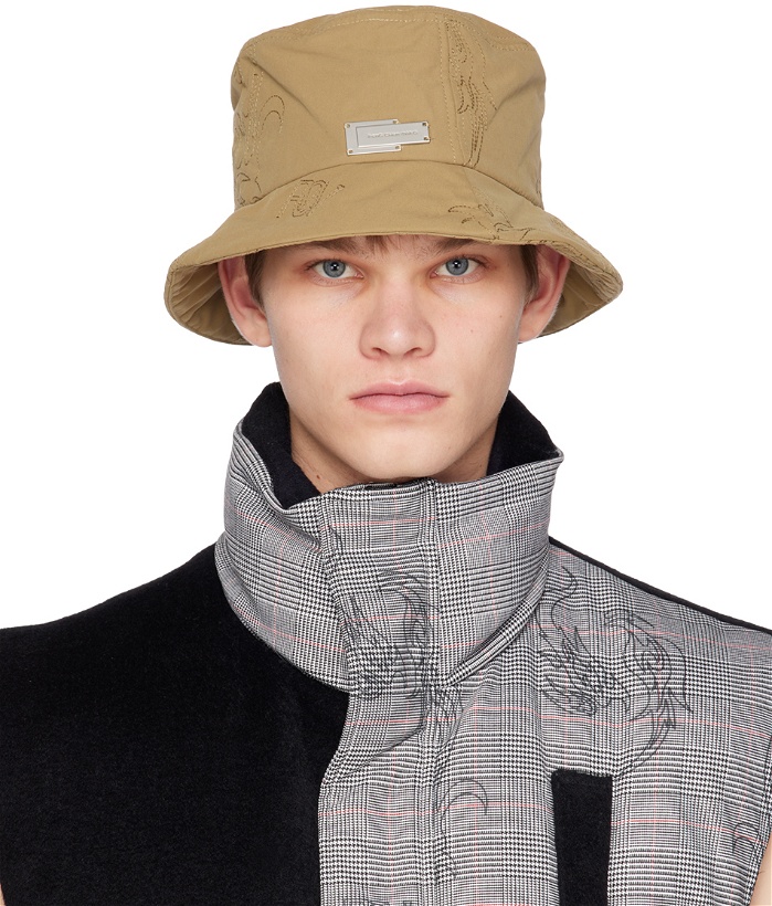 Photo: Feng Chen Wang Khaki Quilted Bucket Hat