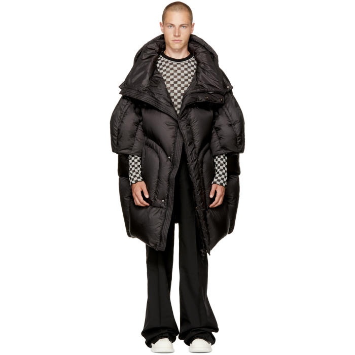 Photo: Chen Peng Black Long Quilted Puffer Jacket 