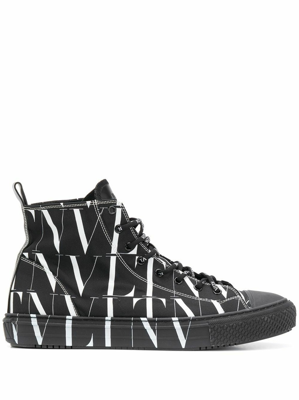 Photo: VALENTINO GARAVANI - Giggies Vltn Times Sneakers