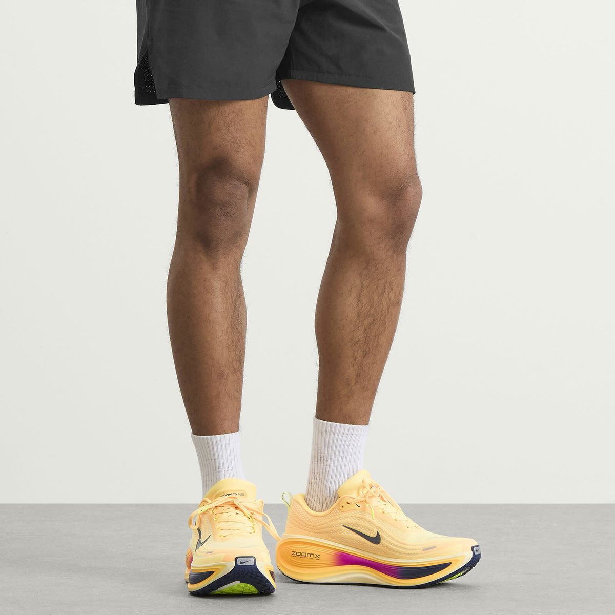Nike Running Men's Nike Vomero Plus Sneaker in Citron Pulse/Blue Void/Alabaster