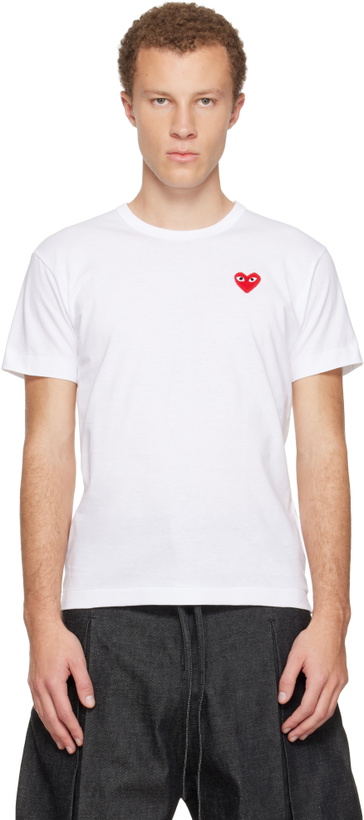 Photo: COMME des GARÇONS PLAY White Basic Red Emblem T-shirt